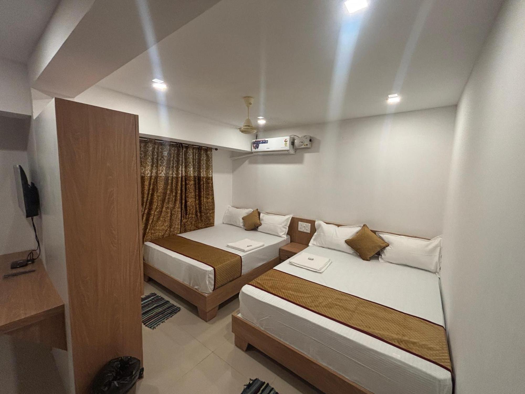Classic Comfort Lodge Mangalore Bagian luar foto