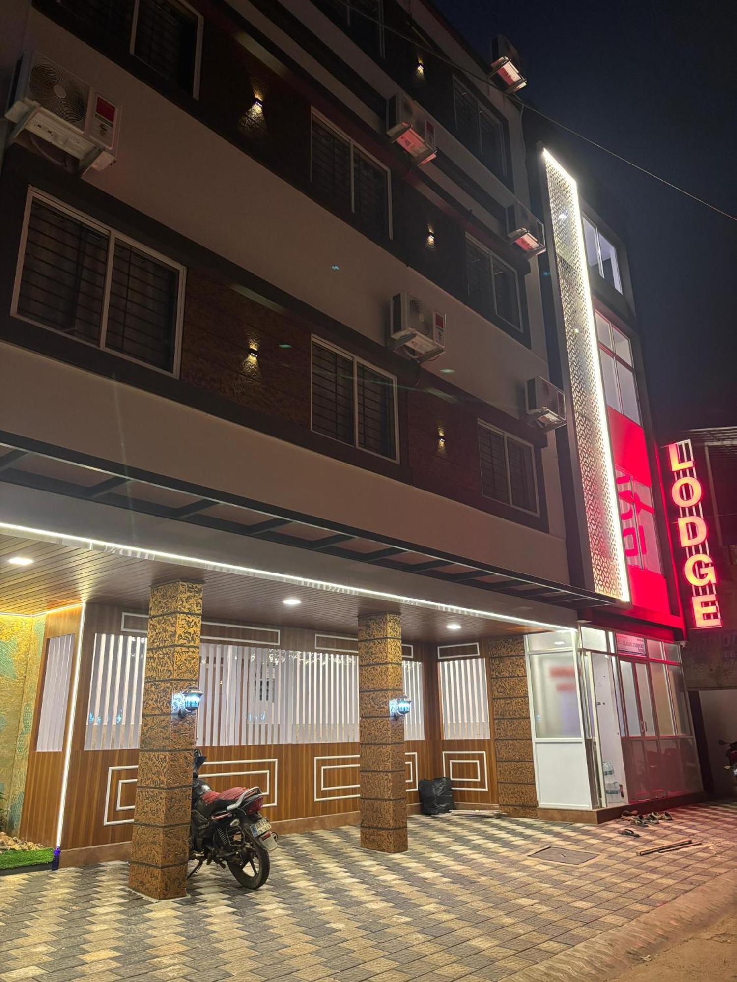 Classic Comfort Lodge Mangalore Bagian luar foto
