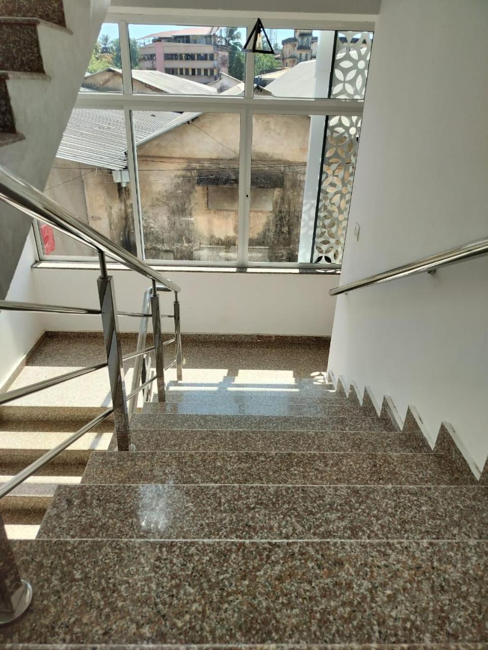 Classic Comfort Lodge Mangalore Bagian luar foto